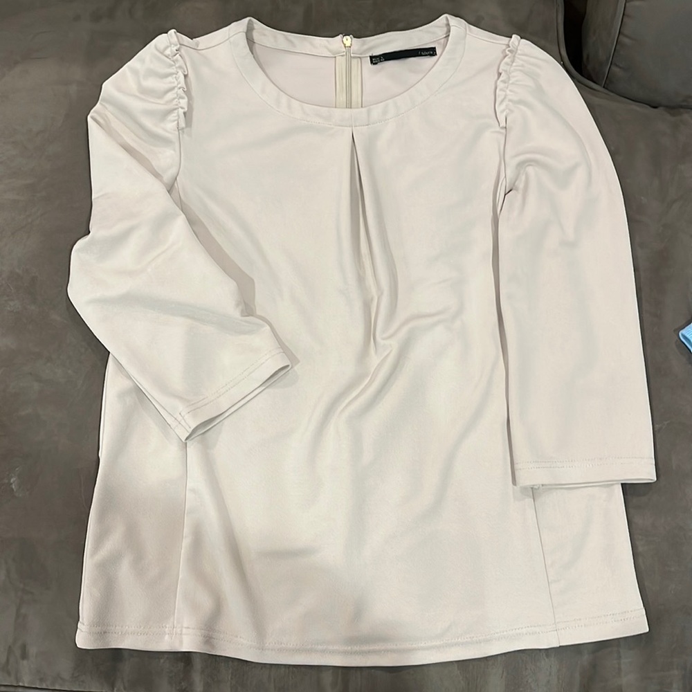 sfera blouse, eur large (fits like small) beige blouse